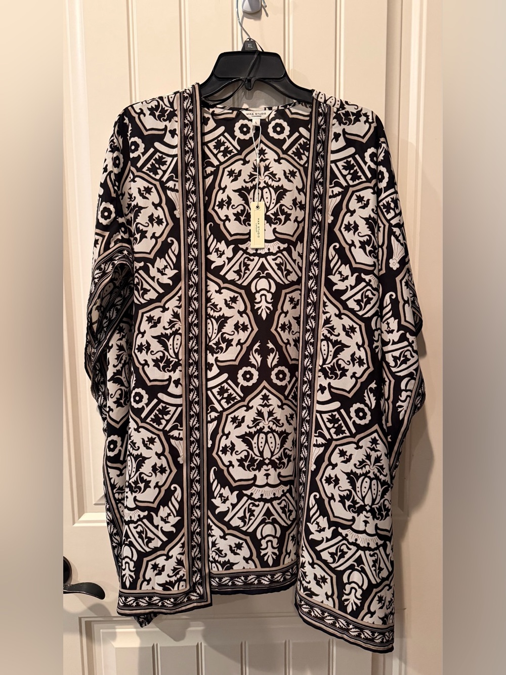 NWT Max Studio London Black Cream Baroque Print Kimono Resort Vacay Chic Feminin